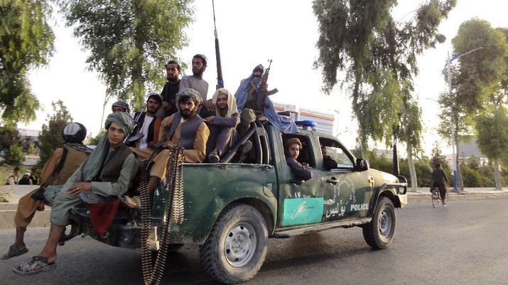 Pejuang Taliban. (AP/Gulabuddin Amiri) Pejuang Taliban. (AP/Gulabuddin Amiri)