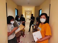 Kemnaker Sidak Karantina Keberangkatan 46 Calon PMI di Batam