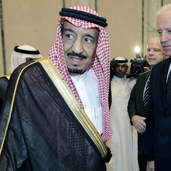 Joe Biden Tiba-tiba Telepon dengan Raja Salman, Ada Apa?