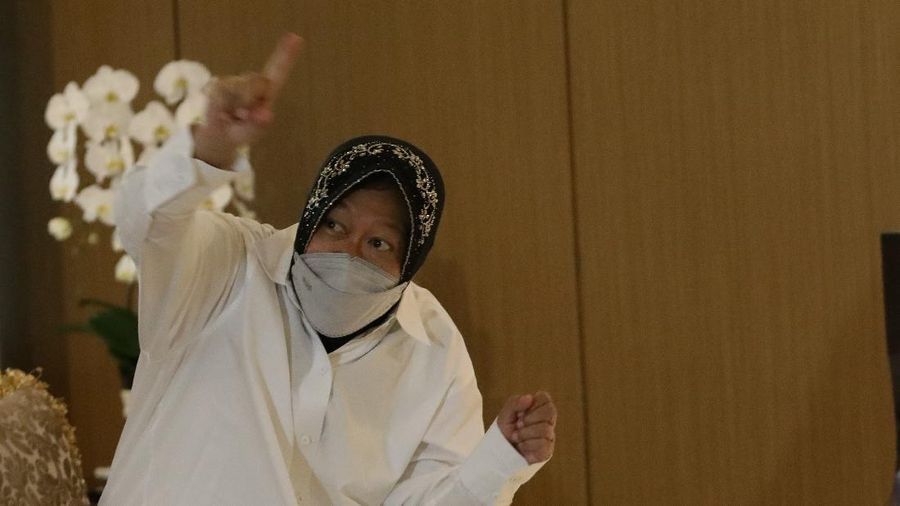 Menteri Sosial Tri Rismaharini. (CNBC Indonesia/Muhammad Sabki)