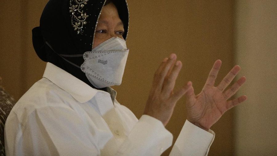Menteri Sosial Tri Rismaharini. (CNBC Indonesia/Muhammad Sabki)