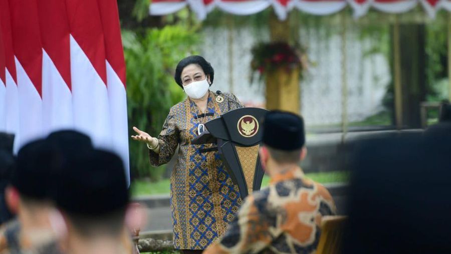 Foto/ Momen Jokowi Megawati dalam acara Purnapaskibraka tahun 2021 di halaman Istana Merdeka/ Kris - Biro Pers Sekretariat Presiden
