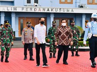 Pakai Pesawat 'Merah-Putih' Jokowi Terbang ke Jatim