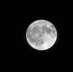 Akhir Pekan Ini Ada Fenomena Alam Blue Moon, Apa itu?