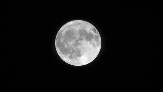 Batu Ini Ungkap Petunjuk Baru Soal Misteri Kehidupan di Bulan