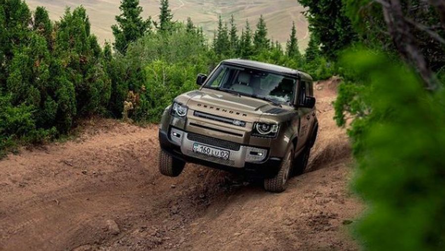 Instagram @jaguar_landrover_kz