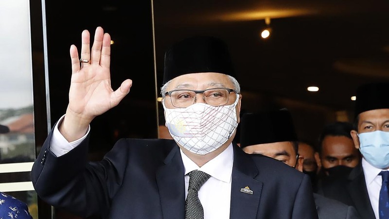 Kendaraan Kedah Istana Negara tiba di Istana Nasional di Kuala Lumpur, Malaysia. (AP/FL Wong)