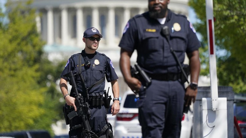 Pengamanan digedung Capitol, Amerika Serikat. (AP/Jose Luis Magana)