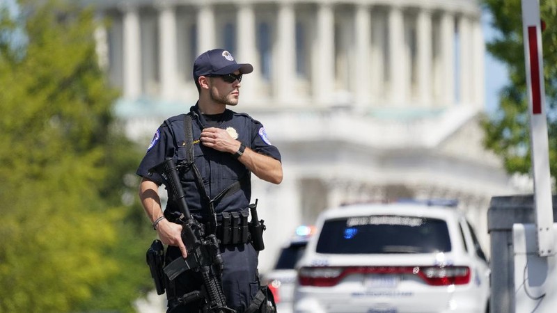 Pengamanan digedung Capitol, Amerika Serikat. (AP/Jose Luis Magana)