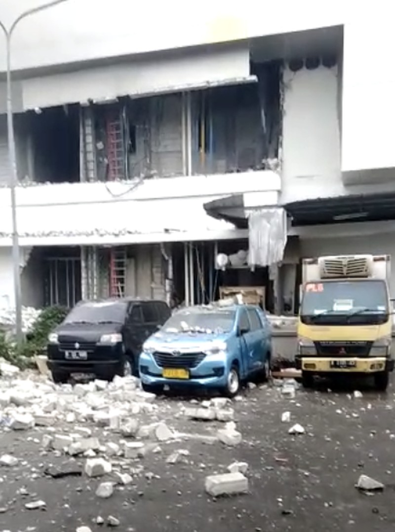 Suasana ledakan di Mal Margo City. Ist