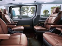 Bukan Alphard, Tapi 'Penghancur' Alphard yang Harganya Murah!