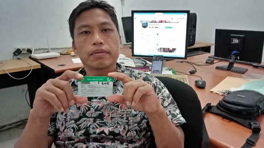 Dengan prinsip gotong royongnya Program Jaminan Kesehatan Nasional-Kartu Indonesia Sehat (JKN-KIS) semakin terasa manfaatnya di tengah masyarakat. Salah satunya dirasakan oleh Syapii Syarkawi dan keluarganya.