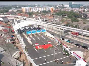 Bareng Anies, Jokowi Resmikan Tol Kelapa Gading - Pulo Gebang