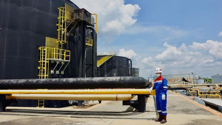 Tim PT Pertamina Hulu Rokan (PHR) terus melakukan pengeboran sumber minyak Blok Rokan, Riau dalam mencapai target 161 sumur baru periode Agustus hingga Desember 2021.