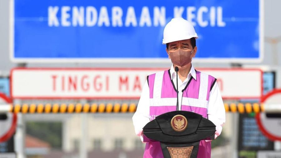 Presiden RI Jokowi di Peresmian Jalan Tol Enam Ruas Jalan Tol dalam Kota Jakarta, Segmen Kelapa Gading-Pulo Gebang (Lukas - Biro Pers Sekretariat Presiden)