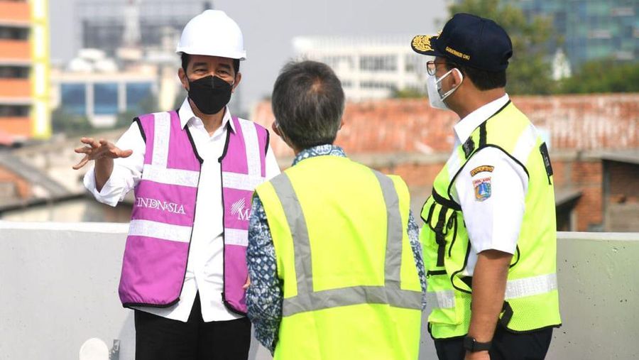Presiden RI Jokowi di Peresmian Jalan Tol Enam Ruas Jalan Tol dalam Kota Jakarta, Segmen Kelapa Gading-Pulo Gebang (Lukas - Biro Pers Sekretariat Presiden)