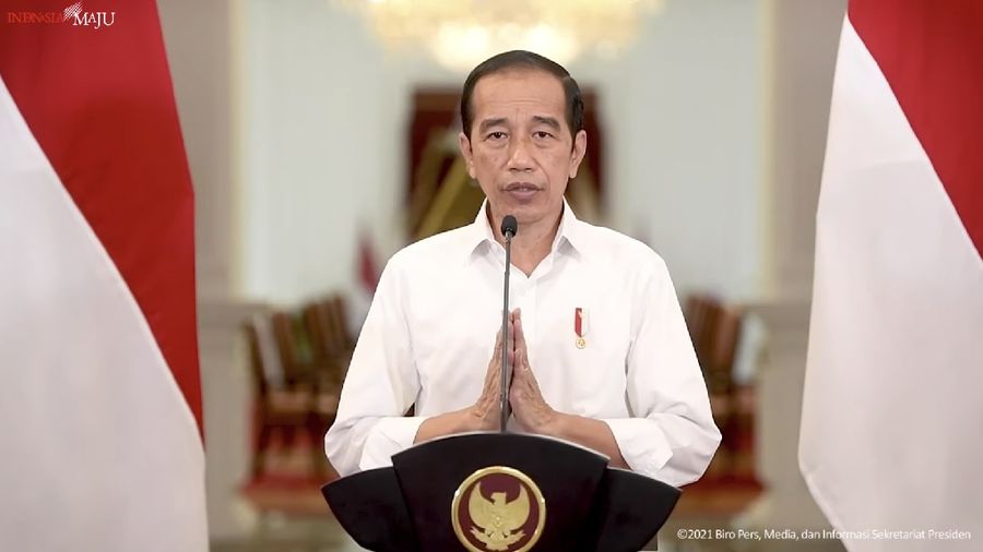 Presiden RI Jokowi memberi pernyataan tentang perkembangan PPKM, Senin 23/8/2021 (Tangkapan Layar Youtube Sekretariat Presiden)