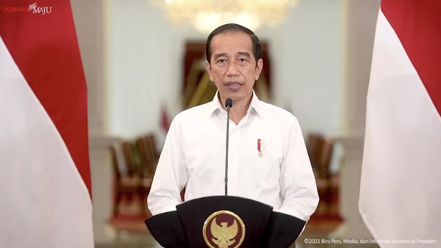 Presiden RI Jokowi memberi pernyataan tentang perkembangan PPKM, Senin 23/8/2021 (Tangkapan Layar Youtube Sekretariat Presiden)