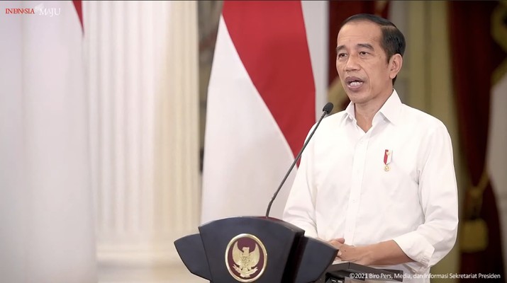 Presiden RI Jokowi memberi pernyataan tentang perkembangan PPKM, Senin 23/8/2021 (Tangkapan Layar Youtube Sekretariat Presiden)