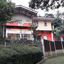 Orang Kaya Lagi BU Lego Vila-Vila di Puncak, Ini Pesan Broker
