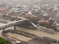 Heboh Singapura 'Tenggelam', Jalanan pun Bak Sungai