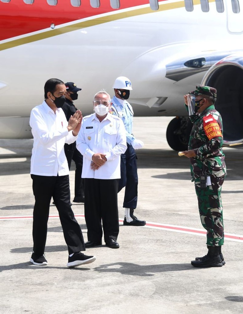 Presiden Joko Widodo (Jokowi) pada hari ini bertolak menuju Provinsi Kalimantan Timur untuk melakukan kunjungan kerja. (Lukas - Biro Pers Sekretariat Presiden) Presiden Joko Widodo (Jokowi) pada hari ini bertolak menuju Provinsi Kalimantan Timur untuk melakukan kunjungan kerja. (Lukas - Biro Pers Sekretariat Presiden)