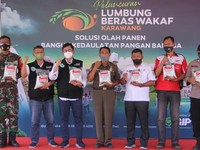 Lumbung Beras Wakaf di Karawang Siap Berdayakan Masyarakat