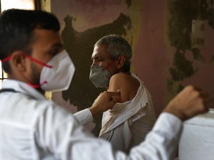 Giliran India Catat Kenaikan Kasus COVID-19, Warganya Diimbau Pakai Masker Lagi