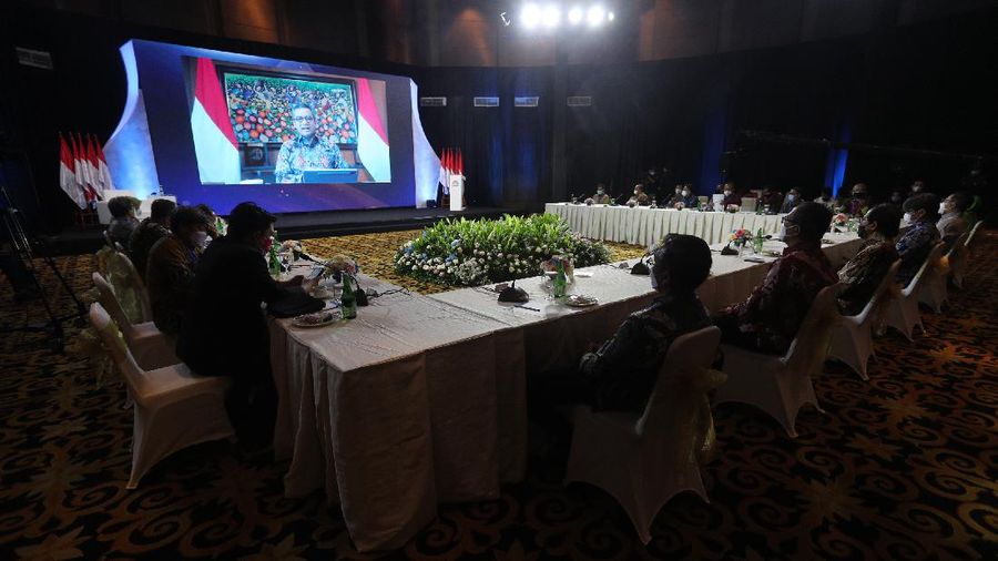 Presiden RI Jokowi di acara Sarasehan 100 Ekonom (CNBC Indonesia/Tri Susilo)