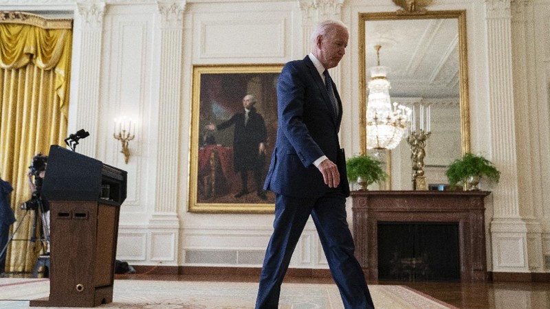 President Joe Biden speaks about the bombings at the Kabul airport that killed at least 12 U.S. service members, from the East Room of the White House, Thursday, Aug. 26, 2021, in Washington. (AP Photo/Evan Vucci)