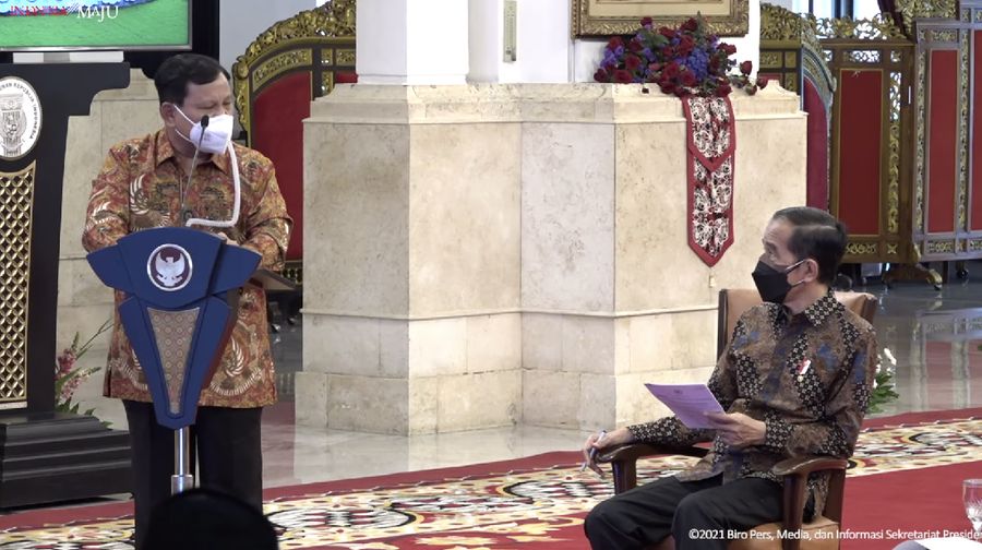 Ketua Umum Partai Gerindra, Prabowo Subianto saat memberikan pemaparan di Pertemuan Presiden Jokowi dengan Pimpinan Partai Politik Koalisi, Istana Negara, 25 Agustus 2021