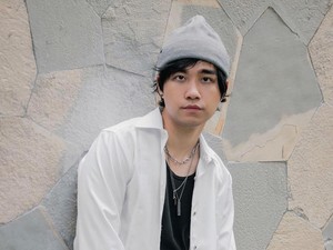 Video: Momen Manis Lullaboy Bawa Fans ke Panggung Nyanyikan 3 New Words