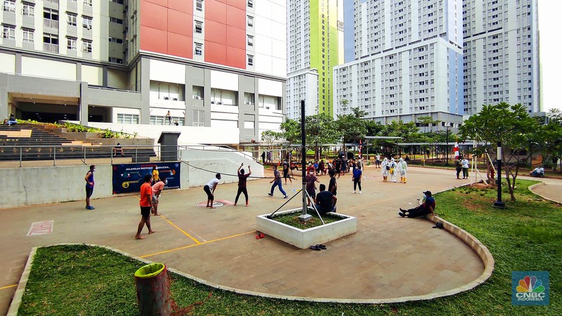 Suasana Aktivitas di RSDC Wisma Atlet, Kemayoran Suasana Aktivitas di RSDC Wisma Atlet, Kemayoran. (CNBC Indonesia/ Andrean Kristianto)