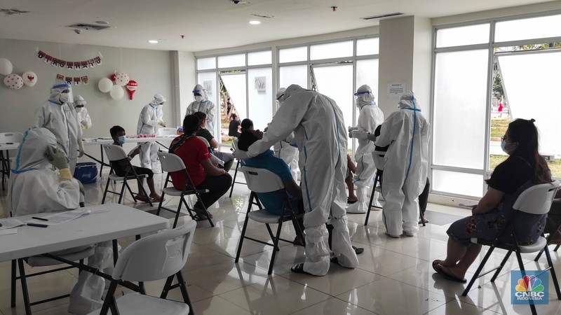 Suasana Aktivitas di RSDC Wisma Atlet, Kemayoran Suasana Aktivitas di RSDC Wisma Atlet, Kemayoran. (CNBC Indonesia/ Andrean Kristianto)