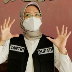 KPK OTT Bupati Probolinggo Puput Tantriana Sari!