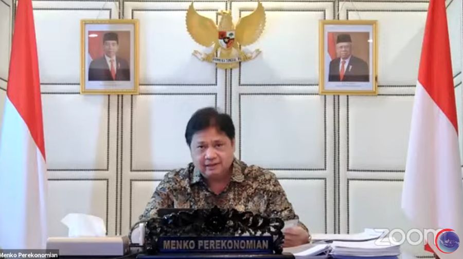 Menko Perekonomian Airlangga Hartarto saat memberikan keterangan pers mengenai Update Penanganan Pandemi Covid 19 (Tangkapan Layar Youtube Kemenko Marves)
