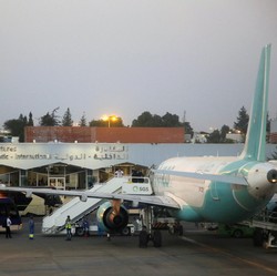 Bandara Saudi Diserang Drone, 8 Terluka & 1 Pesawat Rusak