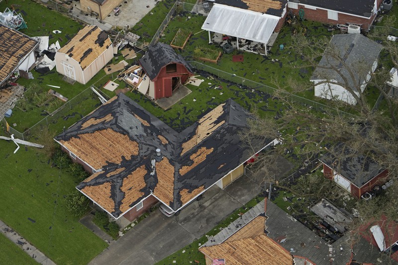 Kerusakan Akibat Badai Ida Destruction is seen in the aftermath of Hurricane Ida, Monday, Aug. 30, 2021, in Houma, La. The weather died down shortly before dawn. (AP Photo/David J. Phillip)