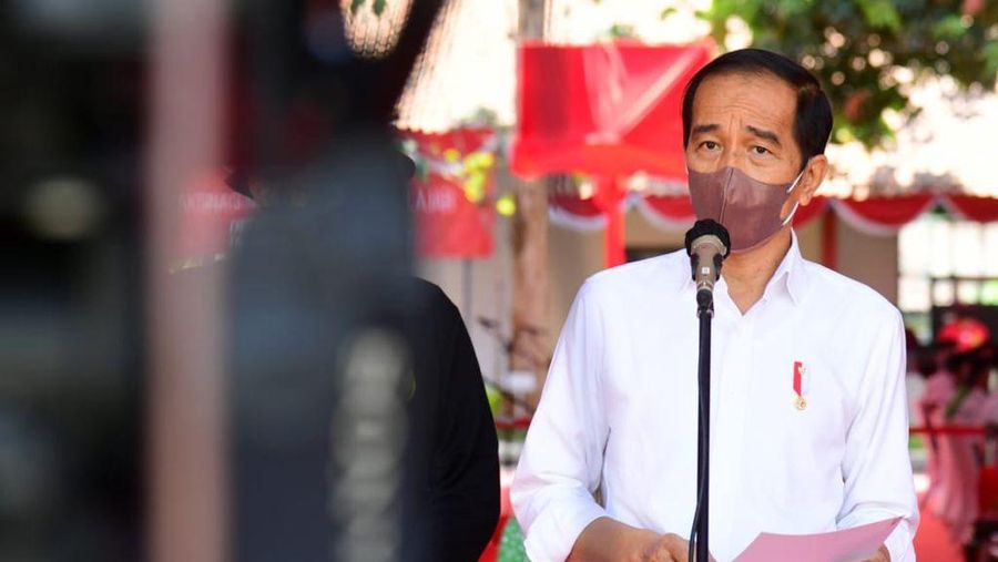Keterangan Pers Presiden Jokowi usai Tinjau Vaksinasi di SMAN 1 Beber, Kab Cirebon, 31 Agustus 2021 (Biro Pers Sekretariat Presiden/ Muchlis Jr)