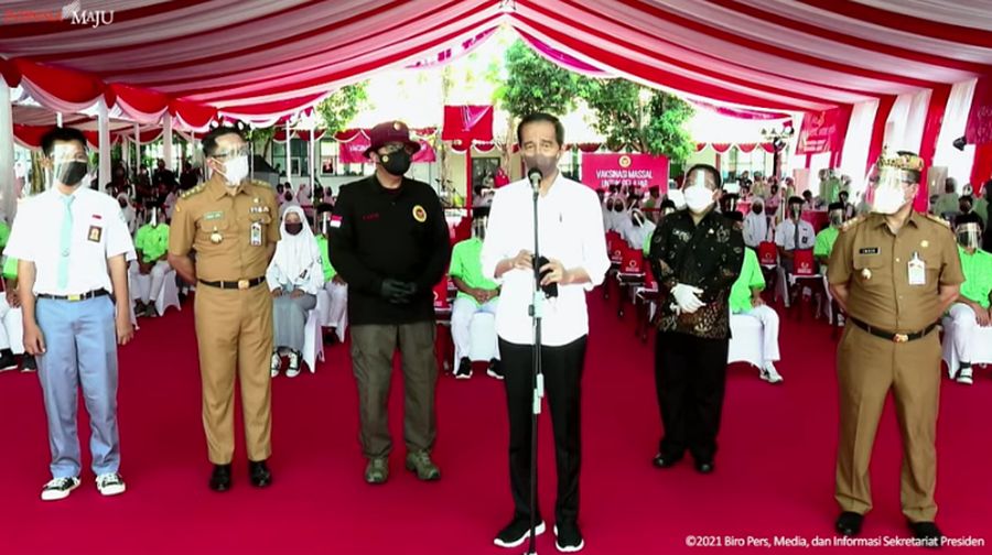 Keterangan Pers Presiden Jokowi usai Tinjau Vaksinasi di SMAN 1 Beber, Kab Cirebon, 31 Agustus 2021 (Tangkapan Layar Youtube Sekretariat Presiden)