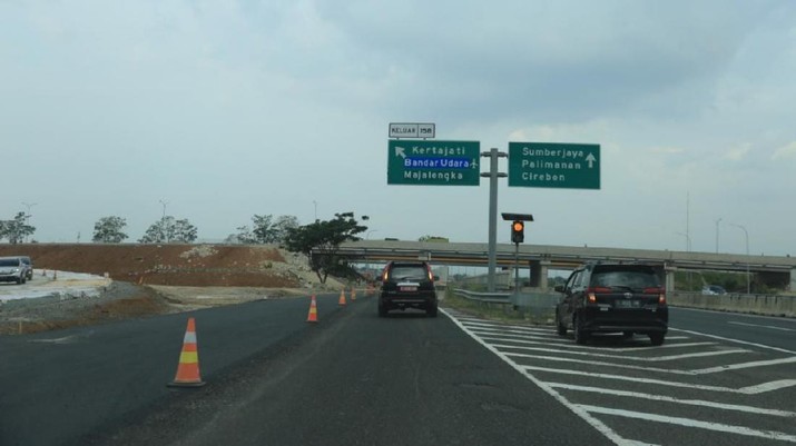 Pembangunan Ruas Tol Akses Bandara Internasional Jawa Barat (BIJB) Kertajati. (Dok. Kemen PUPR)