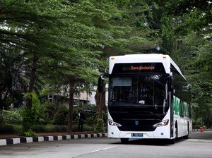 Moeldoko Minta Subsidi buat Truk dan Bus Listrik, Apa Urgensinya?