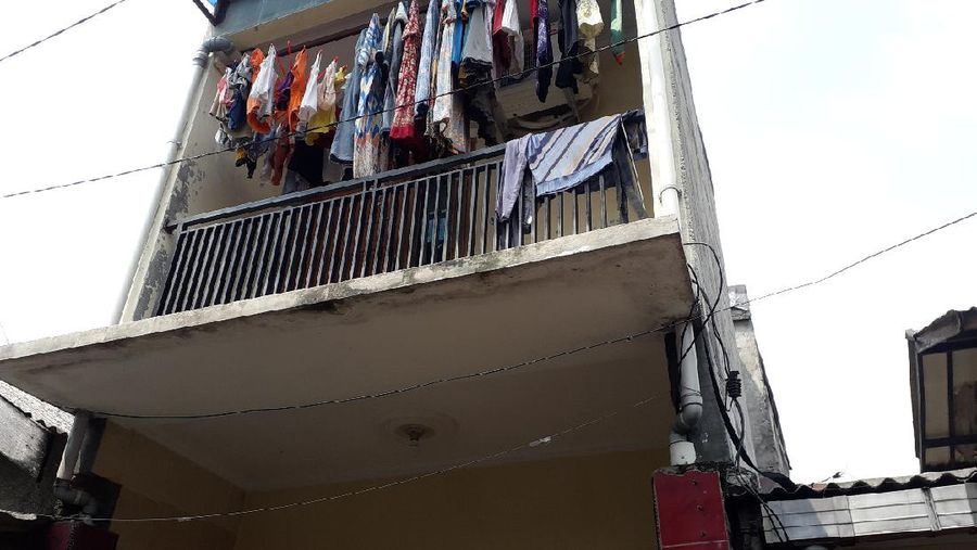 Lelang 1 bidang tanah dengan total luas 93 m2 berikut bangunan di Kota Jakarta Selatan
dengan limit Rp 459.100.000 dan jaminan Rp. 91.820.000. Dalam iklan tersebut tertuliskan Batas Akhir Jaminan 8 September 2021 dan Batas Akhir Penawaran 9 September 2021 jam 10:30 WIB dengan cara penawaran Closed Bidding. (Dok. Lelang.go.id)