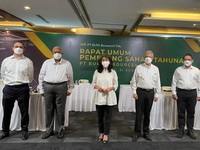 RUPST BUMI Lantik Komut Cicip Sutardjo & Presdir Aga Bakrie