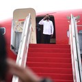 Kunker ke Lampung, Jokowi Cek Vaksinasi & Resmikan Bendungan