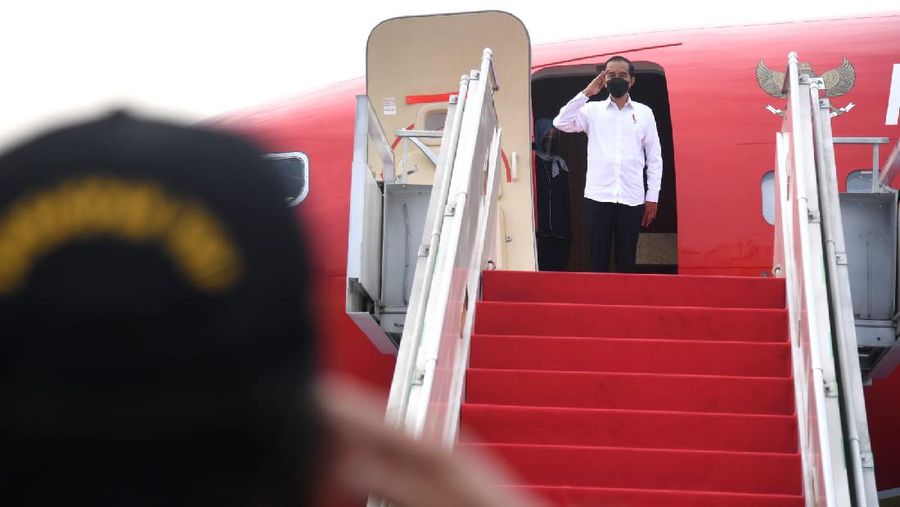 Presiden Joko Widodo pada Kamis, 2 September 2021, bertolak menuju Provinsi Lampung untuk melakukan kunjungan kerja. (Biro Pers Sekretariat Presiden/ Lukas)