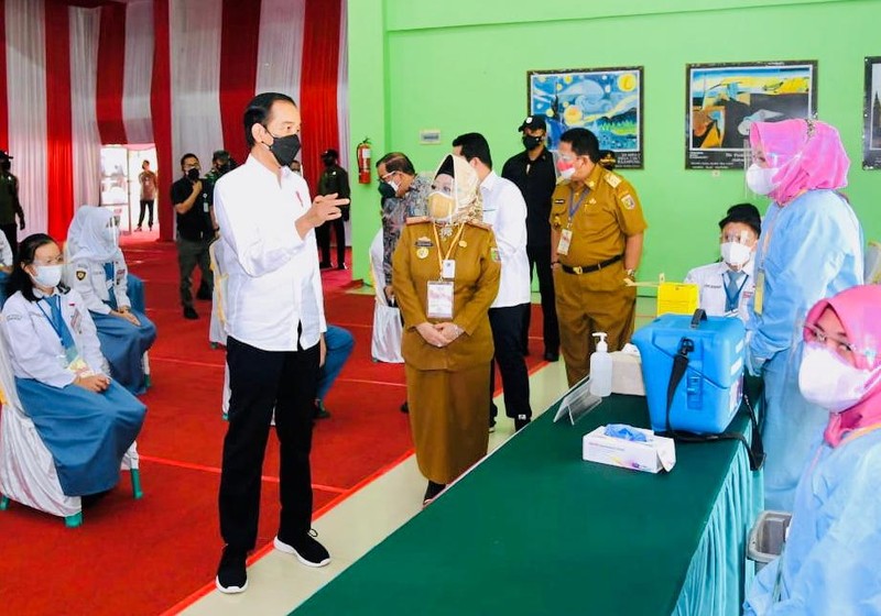 Presiden Joko Widodo Melakukan Kunjungan Kerja di Lampung Presiden Joko Widodo Melakukan Kunjungan Kerja di Lampung (Biro Pers Sekretariat Presiden?Lukas)