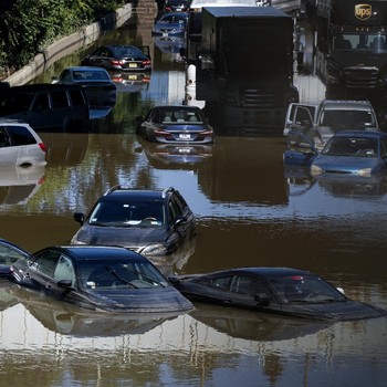 Bukan di Jakarta, Ini Potret New York Banjir Karena Badai Ida
