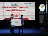 Taspen Salurkan Bantuan Pencegahan Covid-19 Untuk KemenpanRB