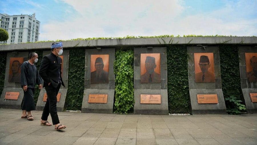 Gubernur Jawa Barat (Jabar) Ridwan Kamil meninjau penerapan protokol kesehatan di Sarana Olahraga Gasibu pascauji coba pembukaan untuk umum, Kamis (2/9/2021). (Dok. Humas Jabar)